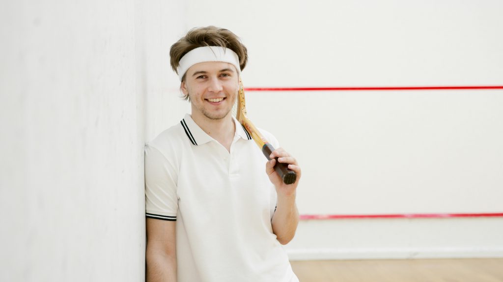 Penyebab seragam olahraga memiliki noda kuning Penyebab seragam olahraga memiliki noda kuning